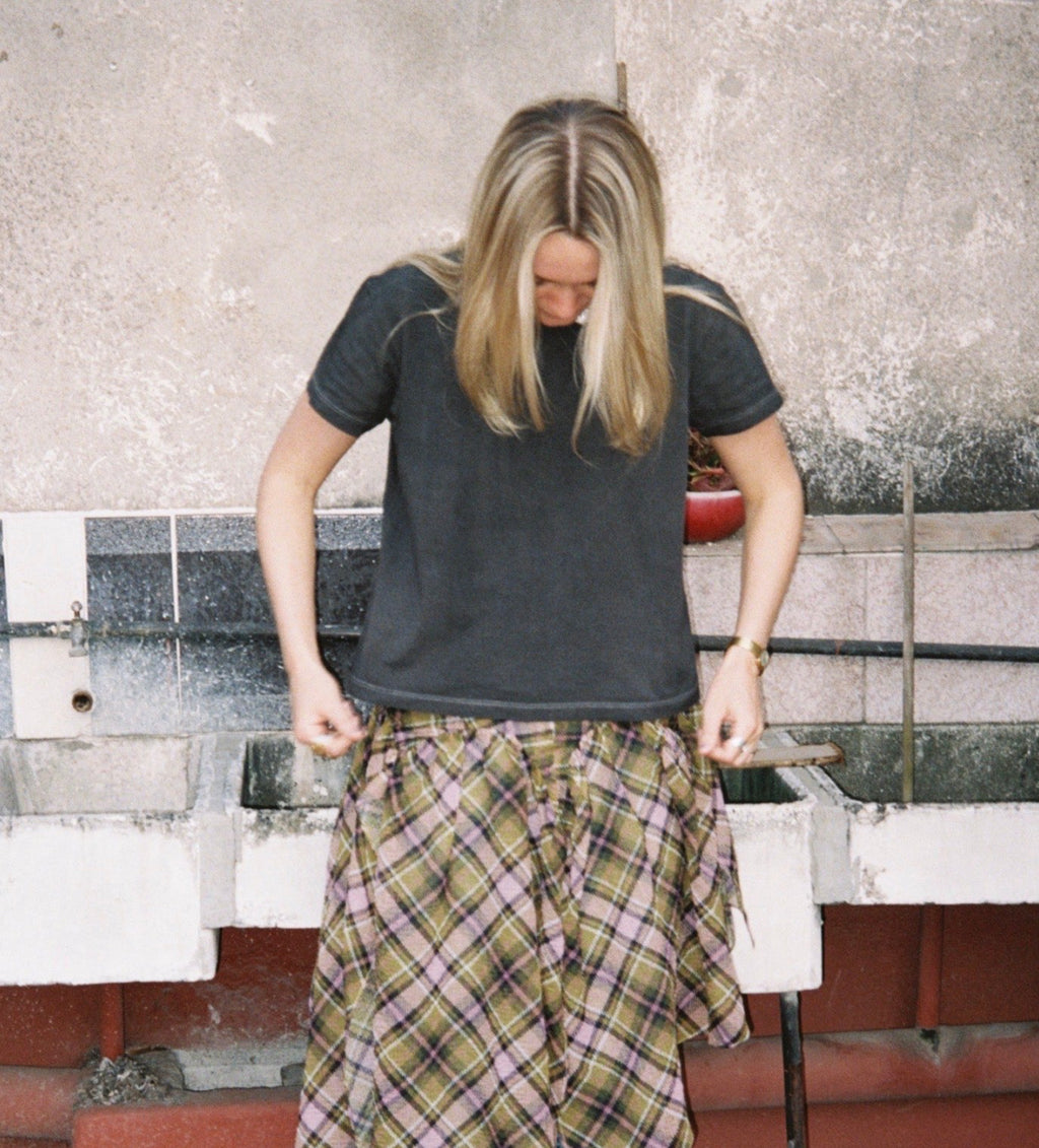 THE ORIGIN TEE in Mineral Black