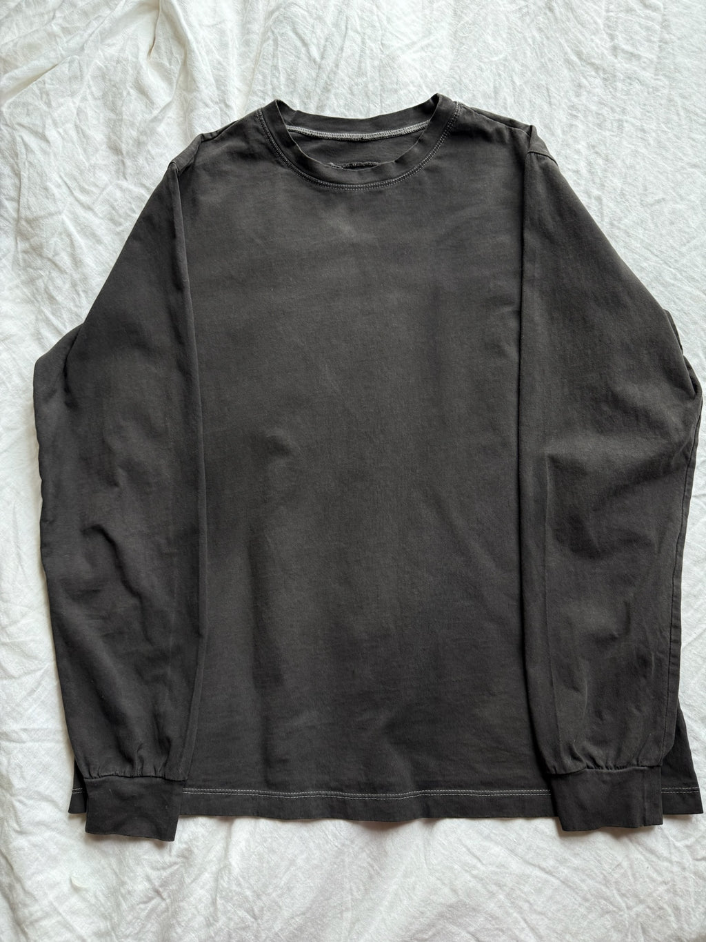 THE FRAME LONG SLEEVE in Mineral Black
